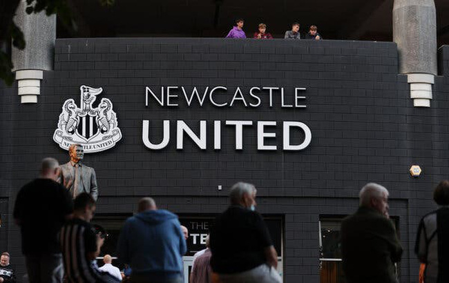 Các đội bóng Anh phản đối kế hoạch đổi chủ của Newcastle